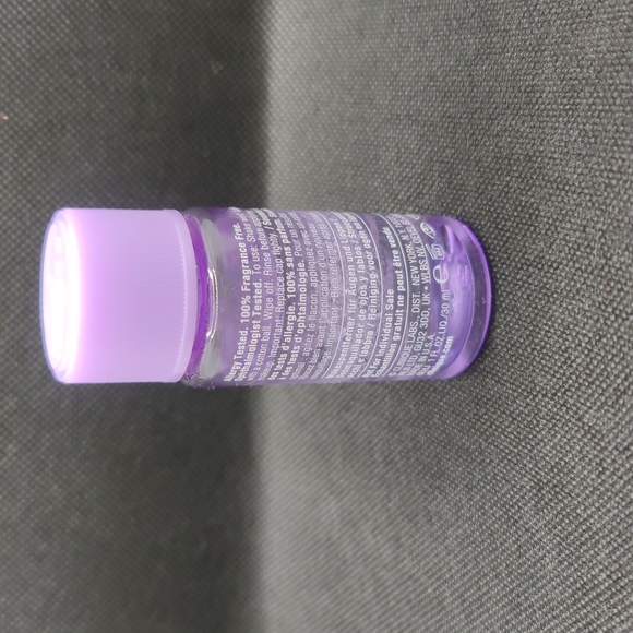 CLINIQUE Skin Care Kit - Picture 4 of 8